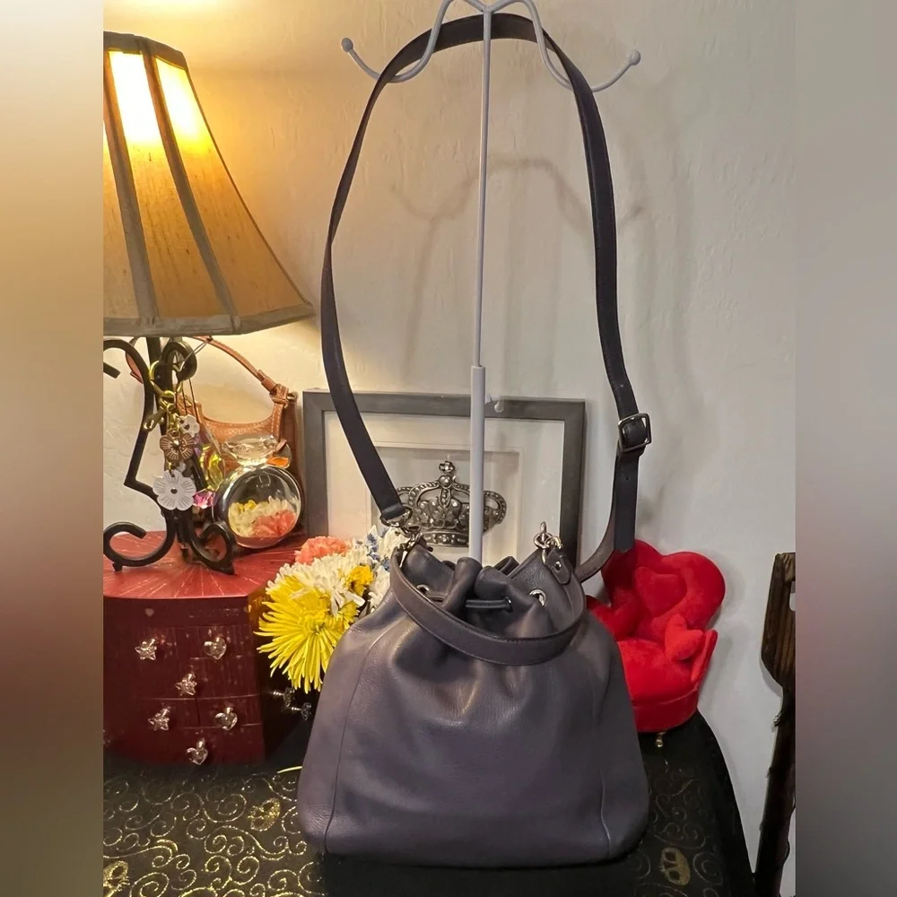 Coach 2013 Avery Purple Gray Leather Bucket Crossbody Bag